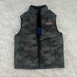 EUC Buffalo boys reversible vest